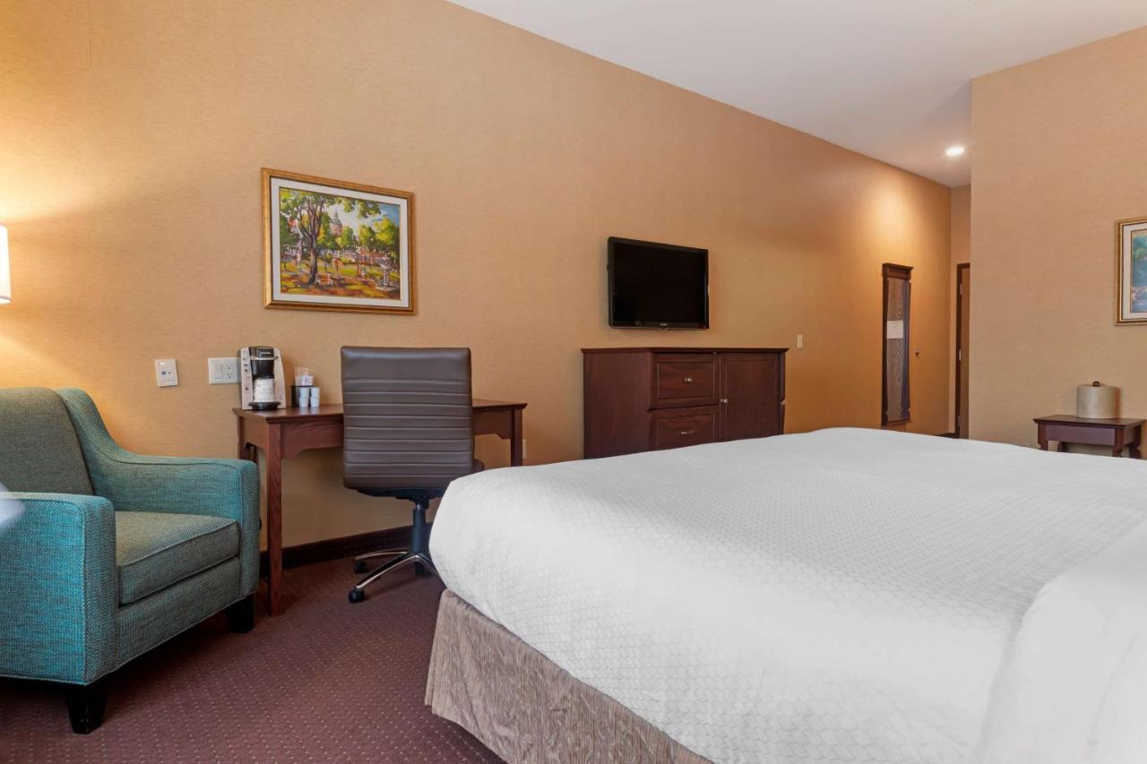 Best Western Plus Fredericton Hotel & Suites Exteriör bild