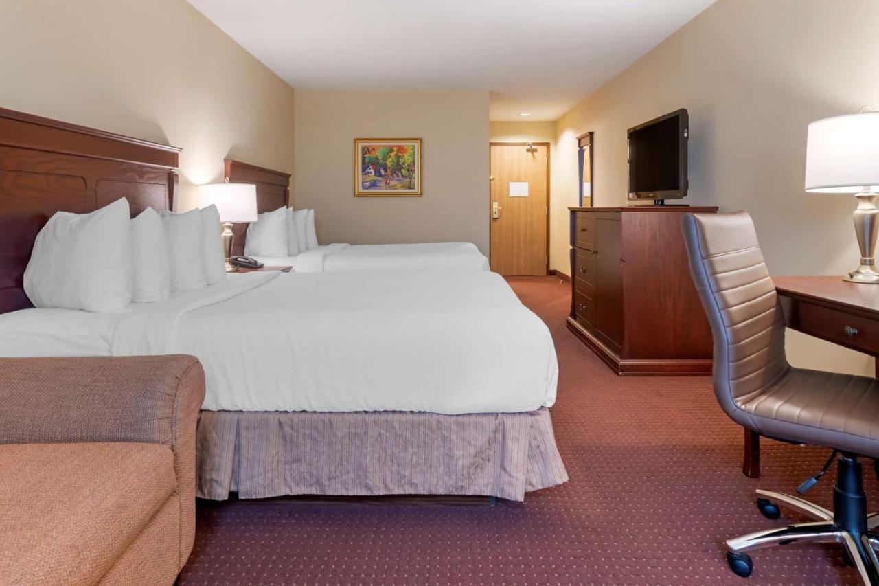 Best Western Plus Fredericton Hotel & Suites Exteriör bild
