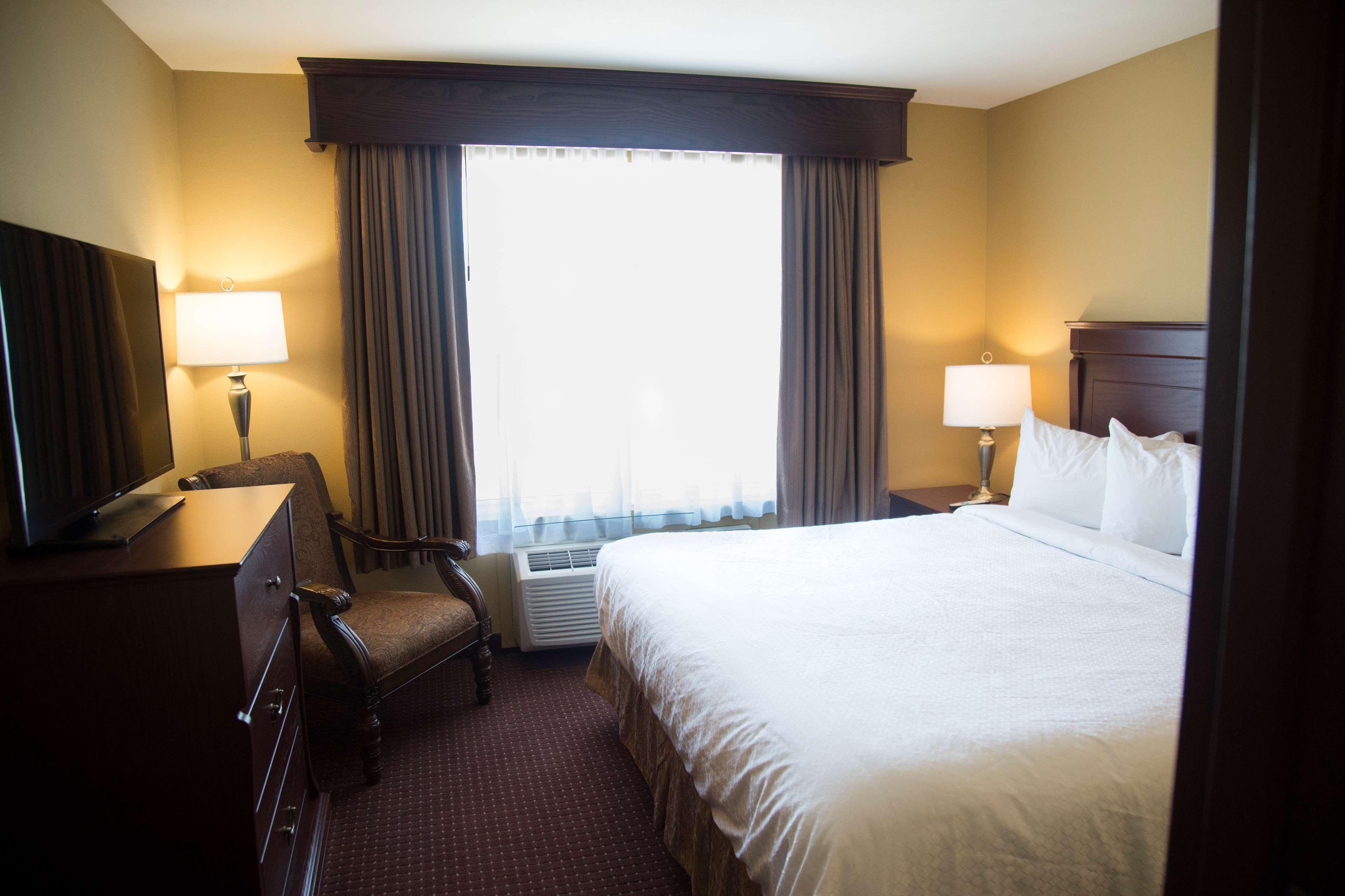 Best Western Plus Fredericton Hotel & Suites Exteriör bild