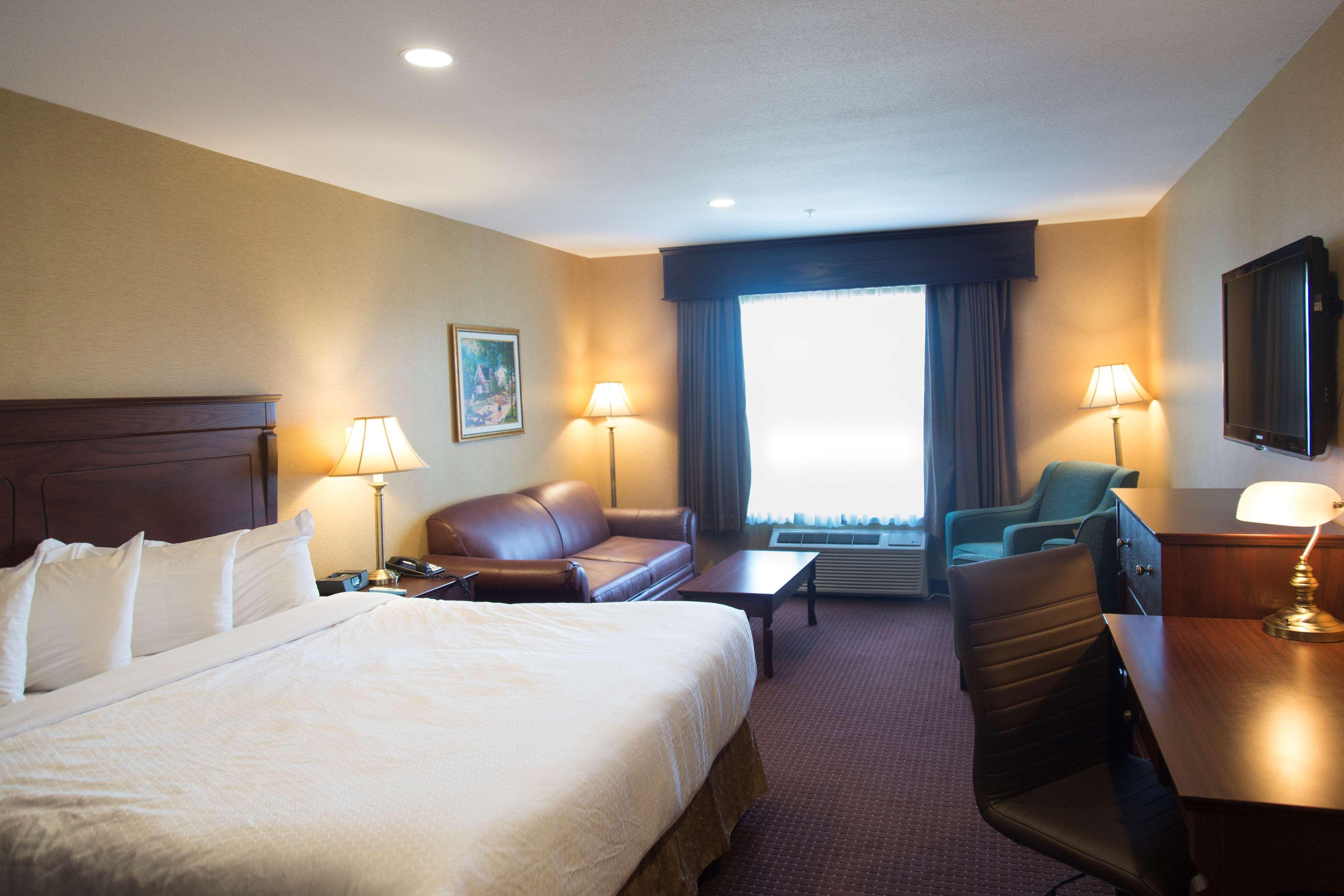 Best Western Plus Fredericton Hotel & Suites Exteriör bild