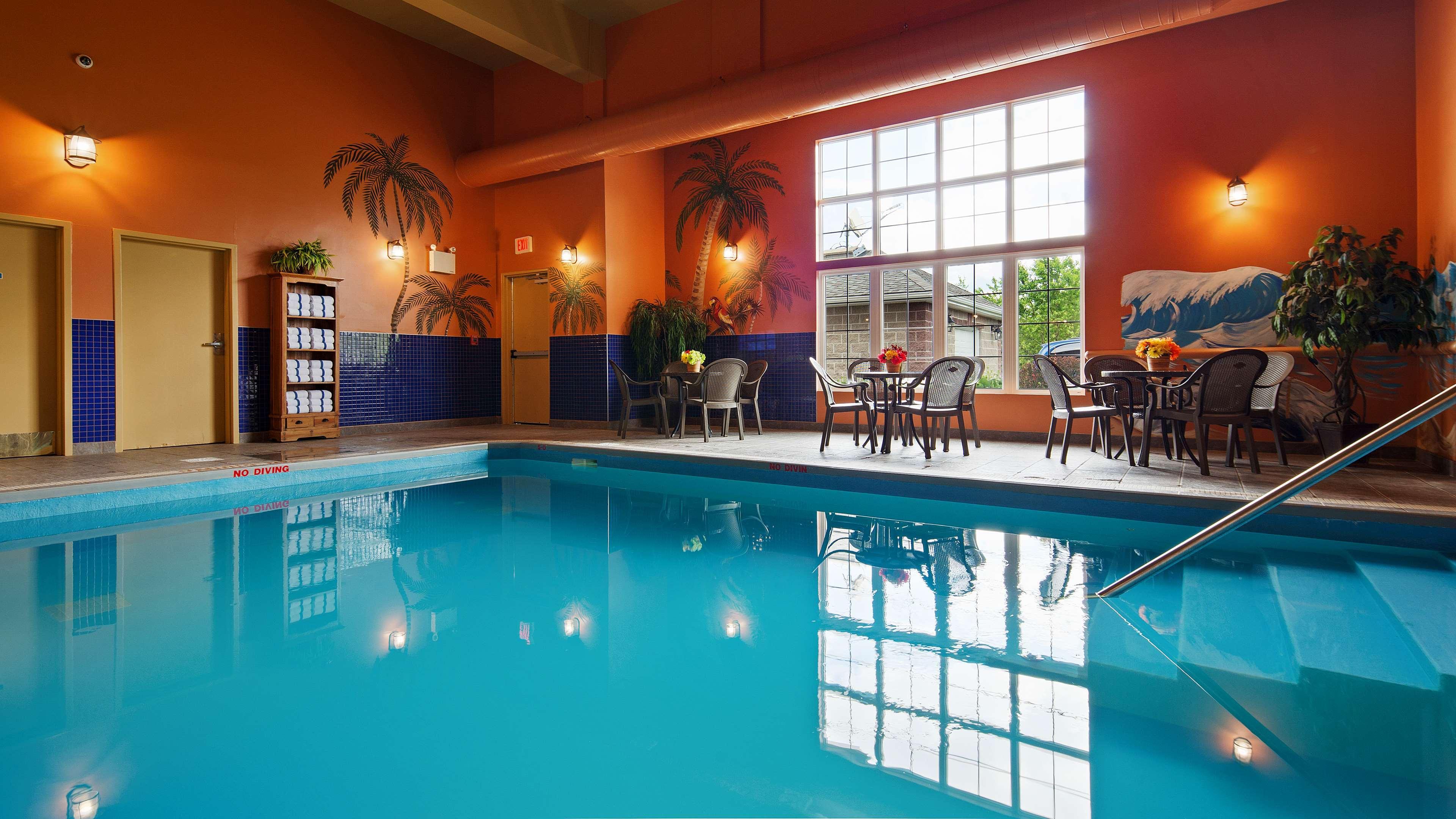 Best Western Plus Fredericton Hotel & Suites Exteriör bild