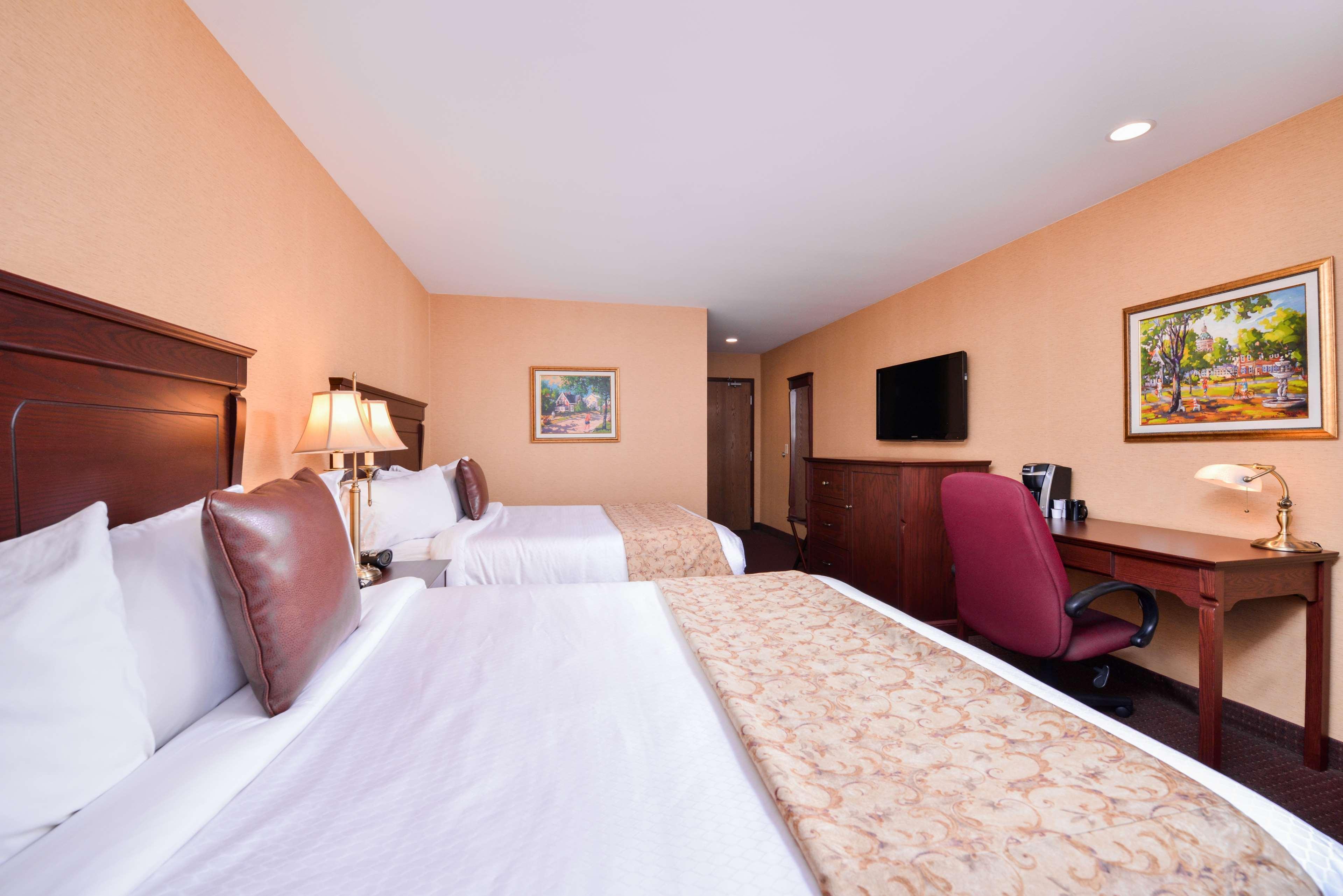 Best Western Plus Fredericton Hotel & Suites Exteriör bild