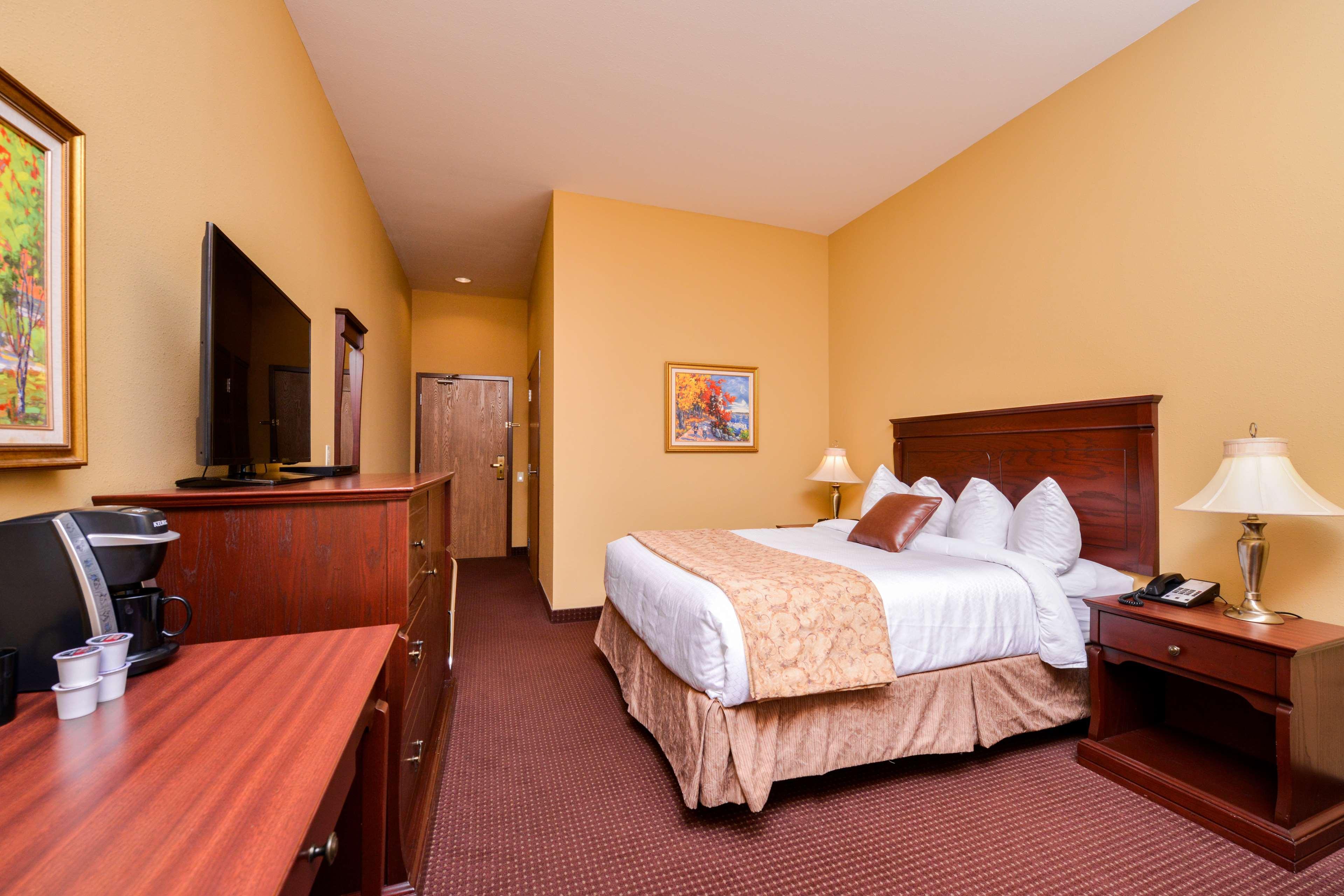 Best Western Plus Fredericton Hotel & Suites Exteriör bild