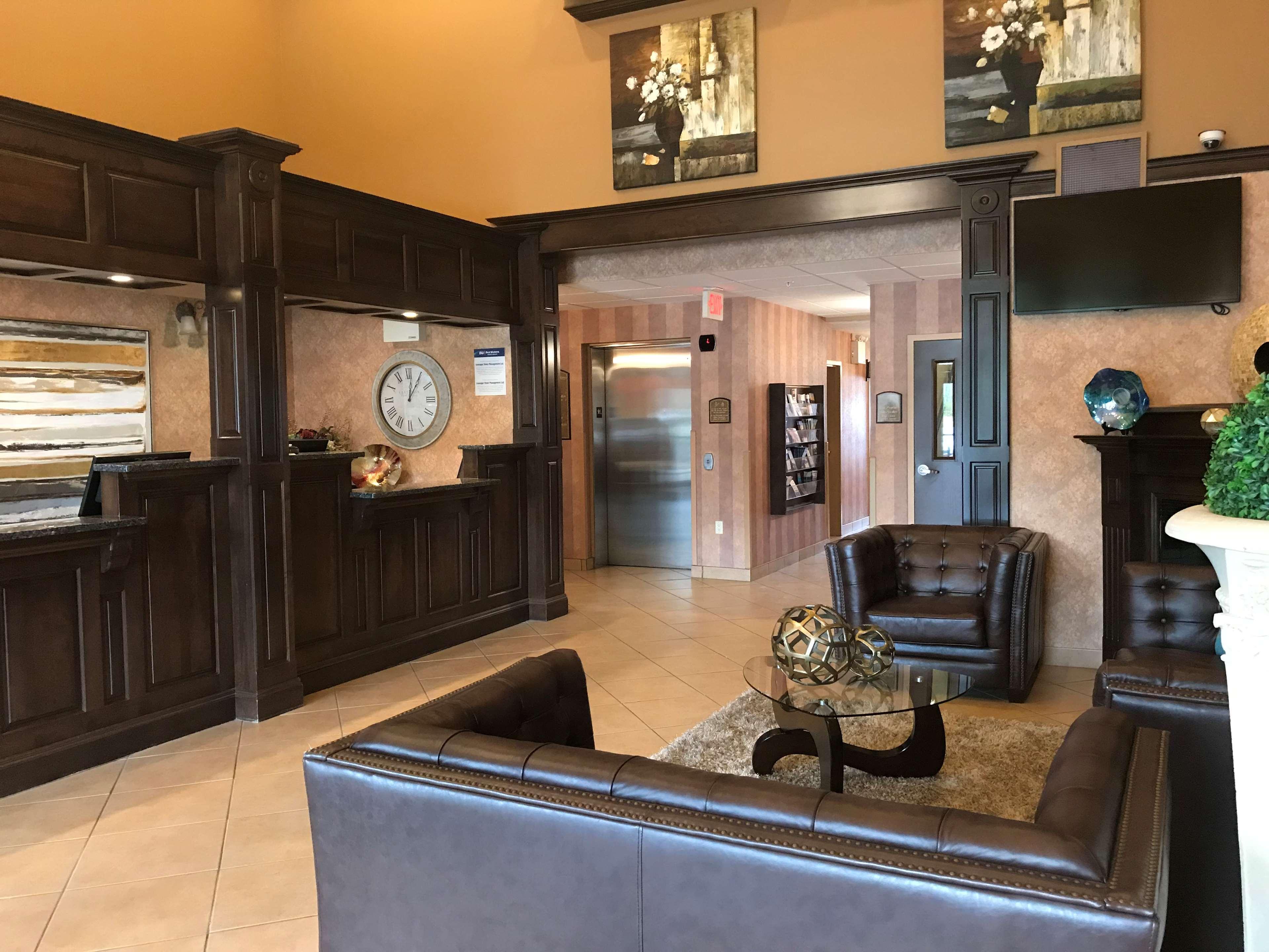 Best Western Plus Fredericton Hotel & Suites Exteriör bild