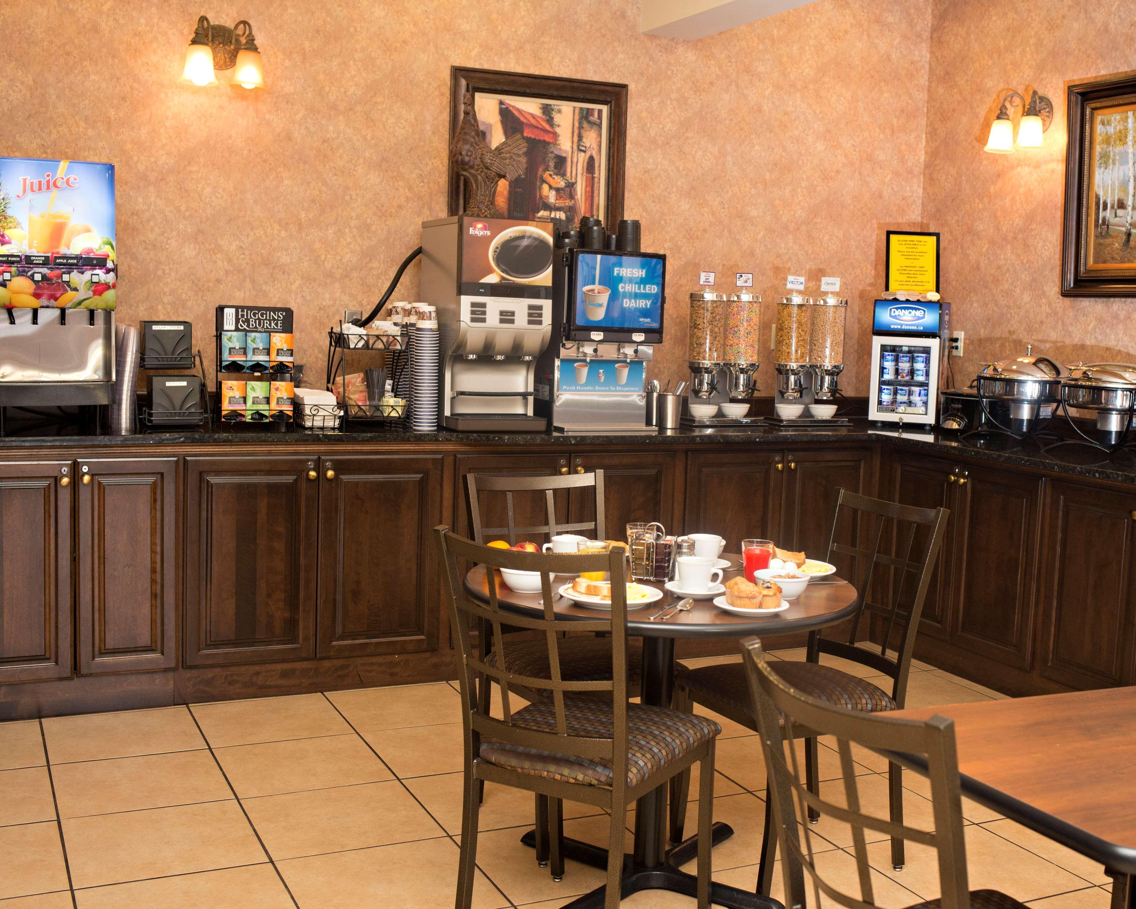 Best Western Plus Fredericton Hotel & Suites Exteriör bild